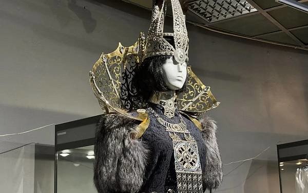 Выставка якутских и бурятских ювелиров «Свет Рода» прошла в Национальном музее Республики Бурятия